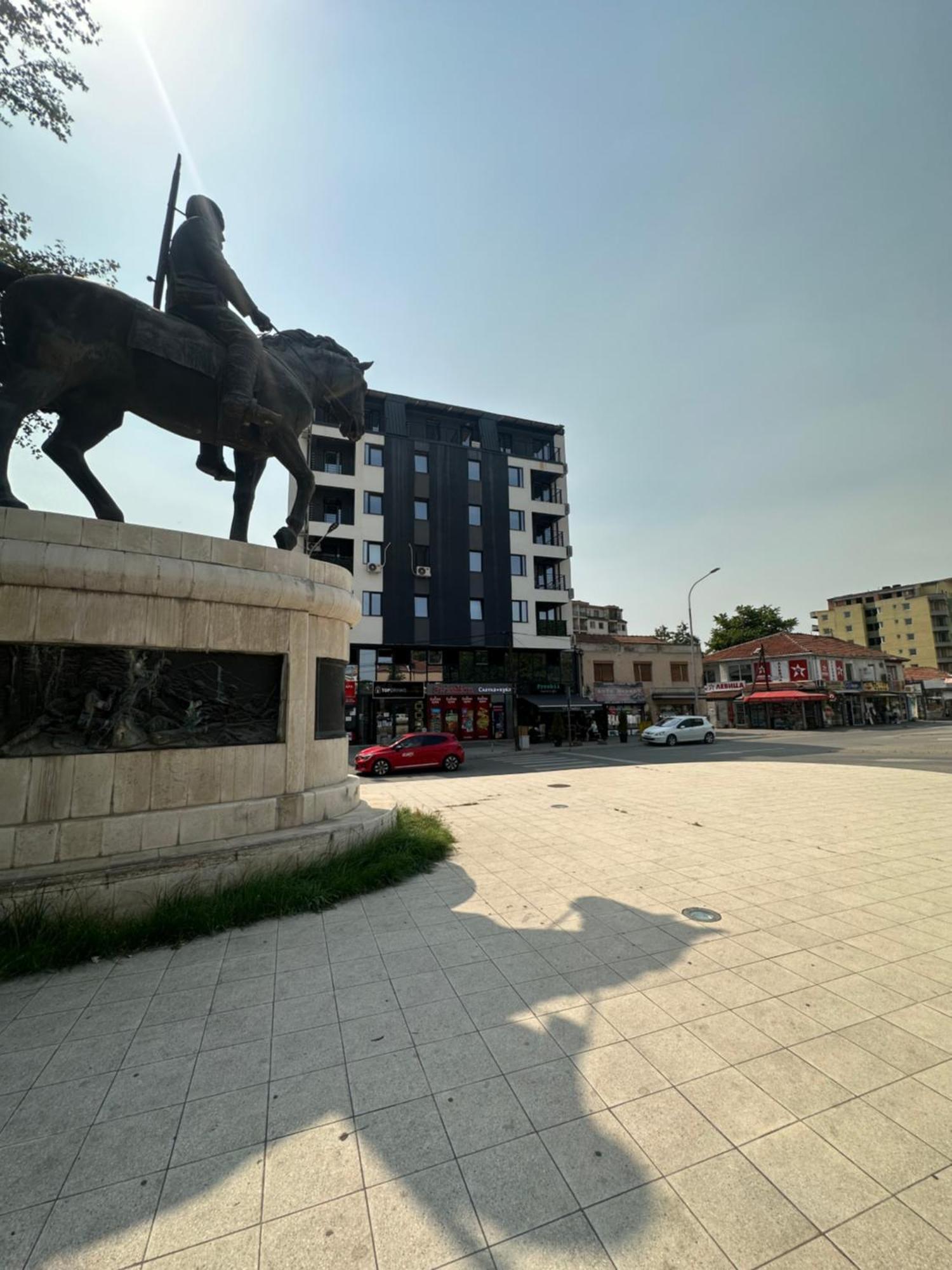 Maggie'S Place Near Central Area Skopje Bagian luar foto